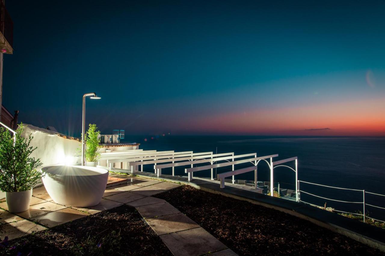 Villa La Tagliata Spectacular Jacuzzi Tub Amazing View And Private Parking Garage Positano Esterno foto